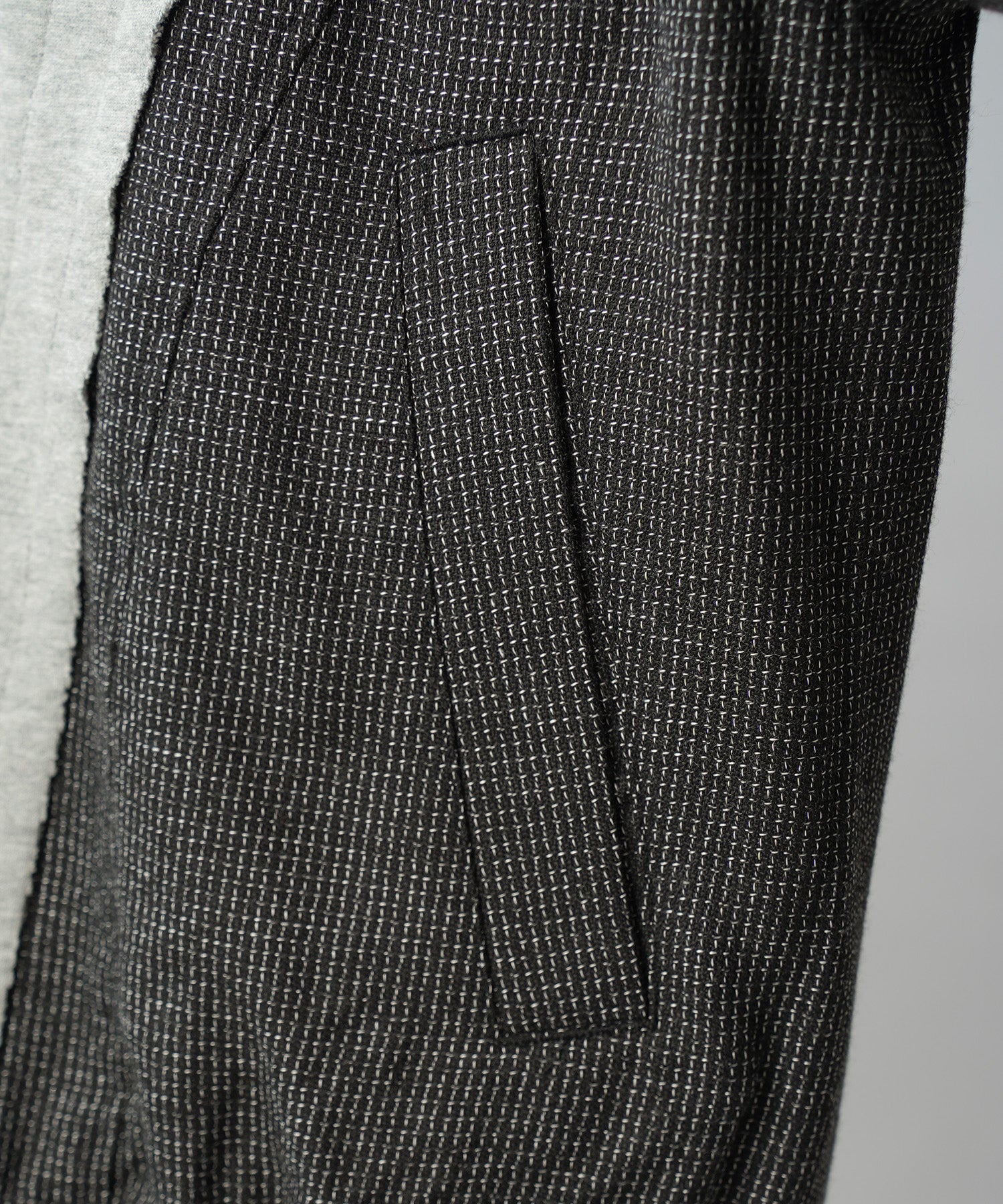 [26SS PRE-ORDER] Airy Striped Gabardine Prime-Over Short-sleeved Shirt