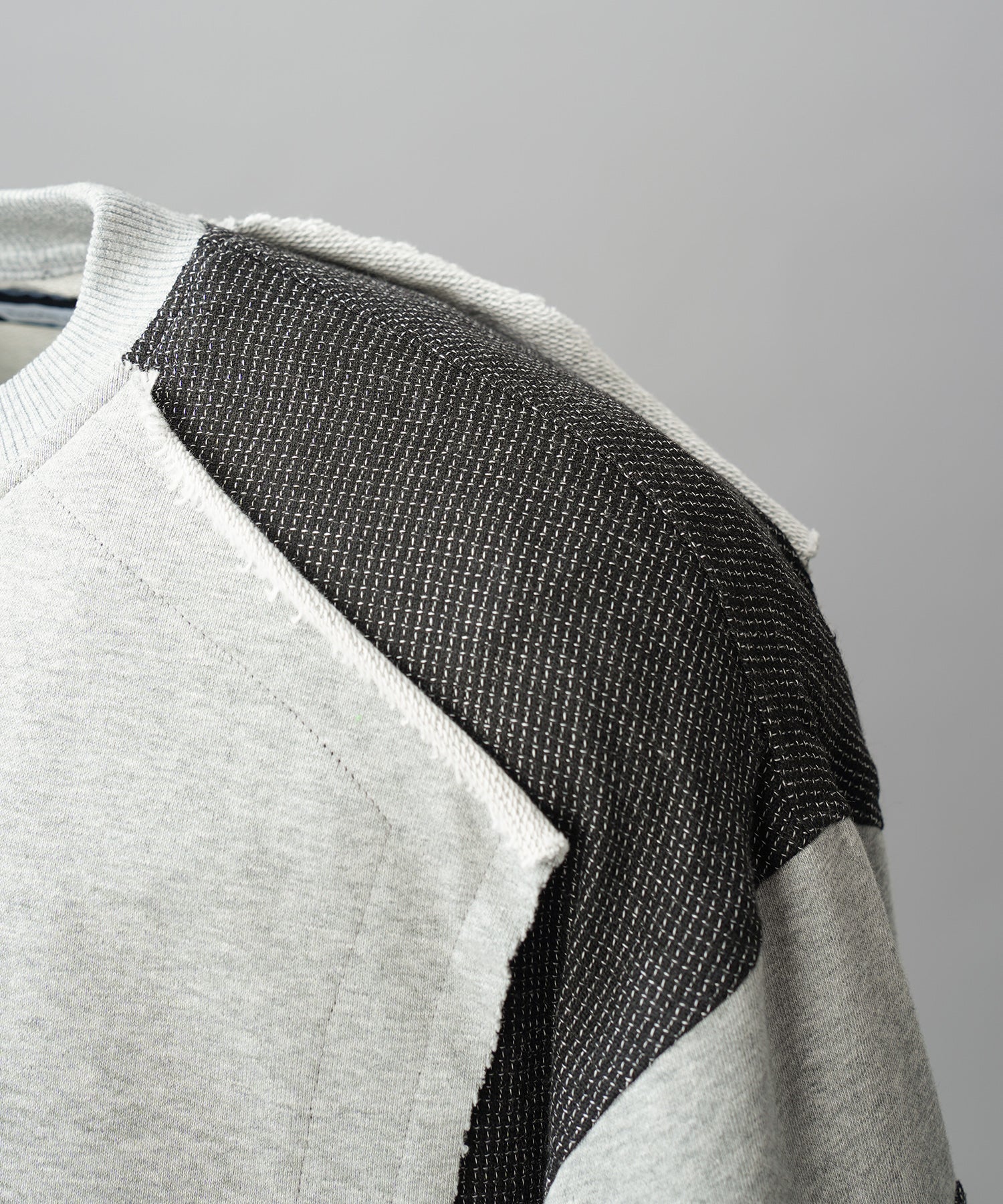 [26SS PRE-ORDER] Airy Striped Gabardine Prime-Over Short-sleeved Shirt