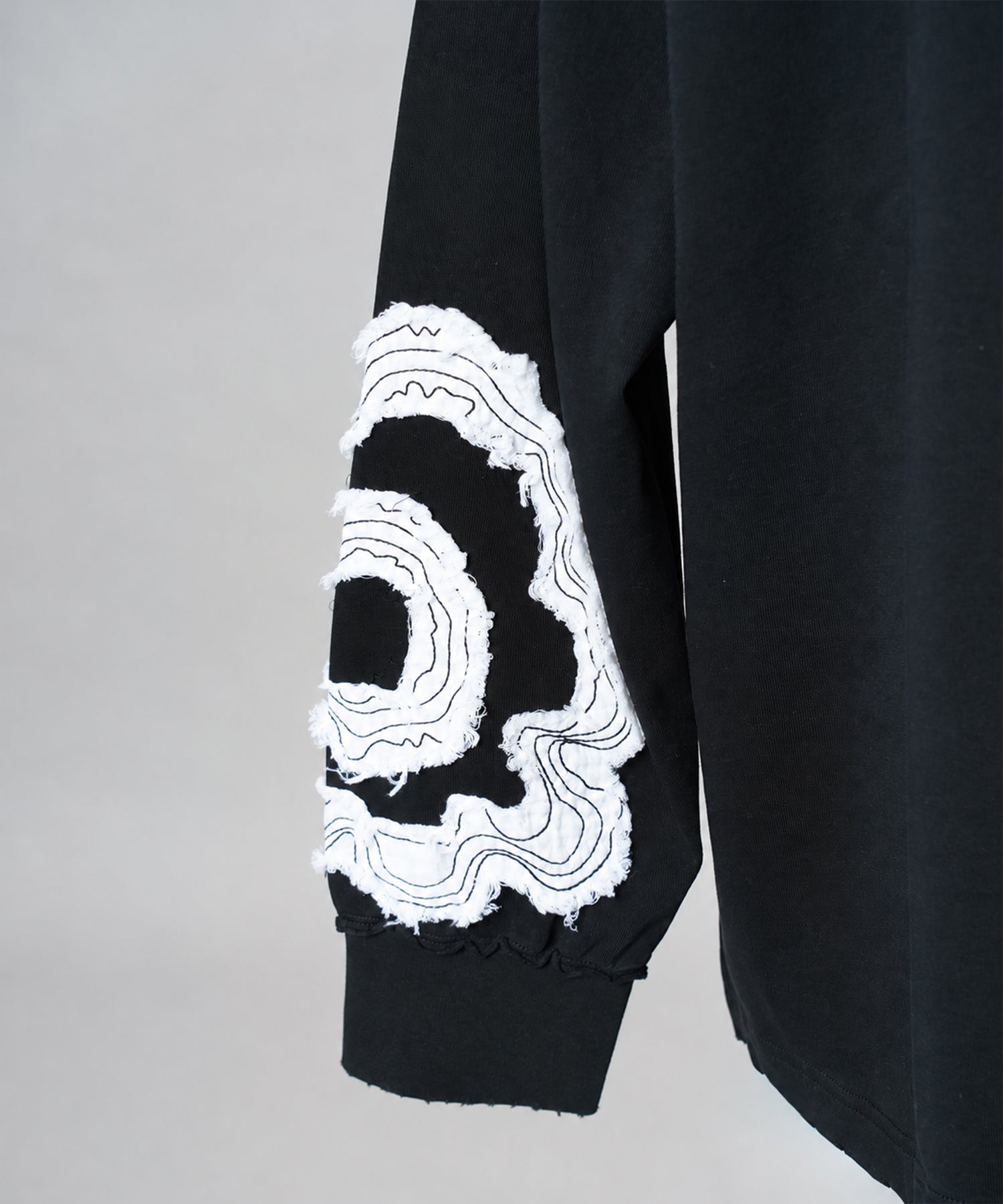 [26AW PRE-ORDER] Cotton Balfa Lace Prime Over Henley Neck Long Sleeve Knit T-shirt