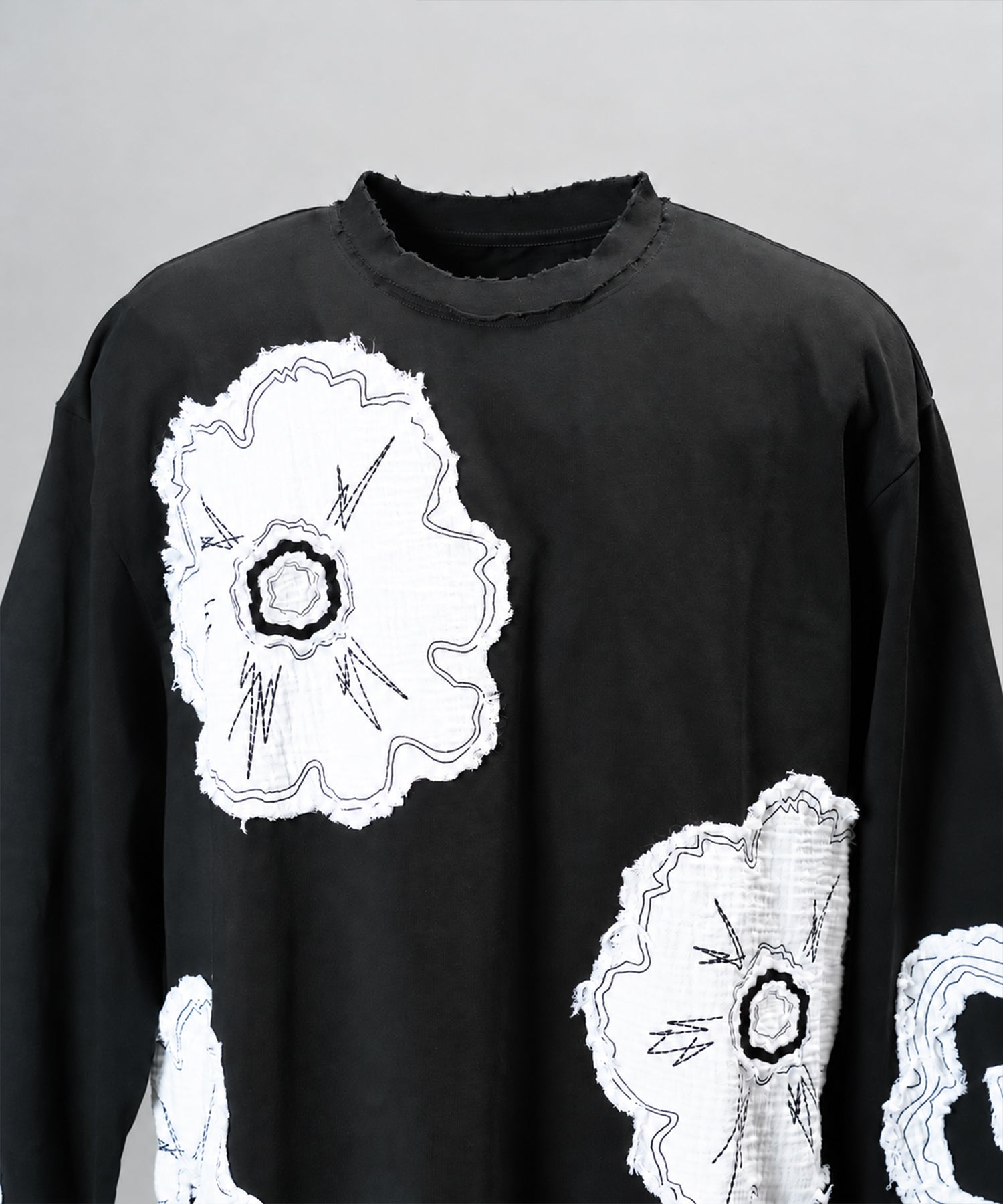 [26AW PRE-ORDER] Cotton Balfa Lace Prime Over Henley Neck Long Sleeve Knit T-shirt