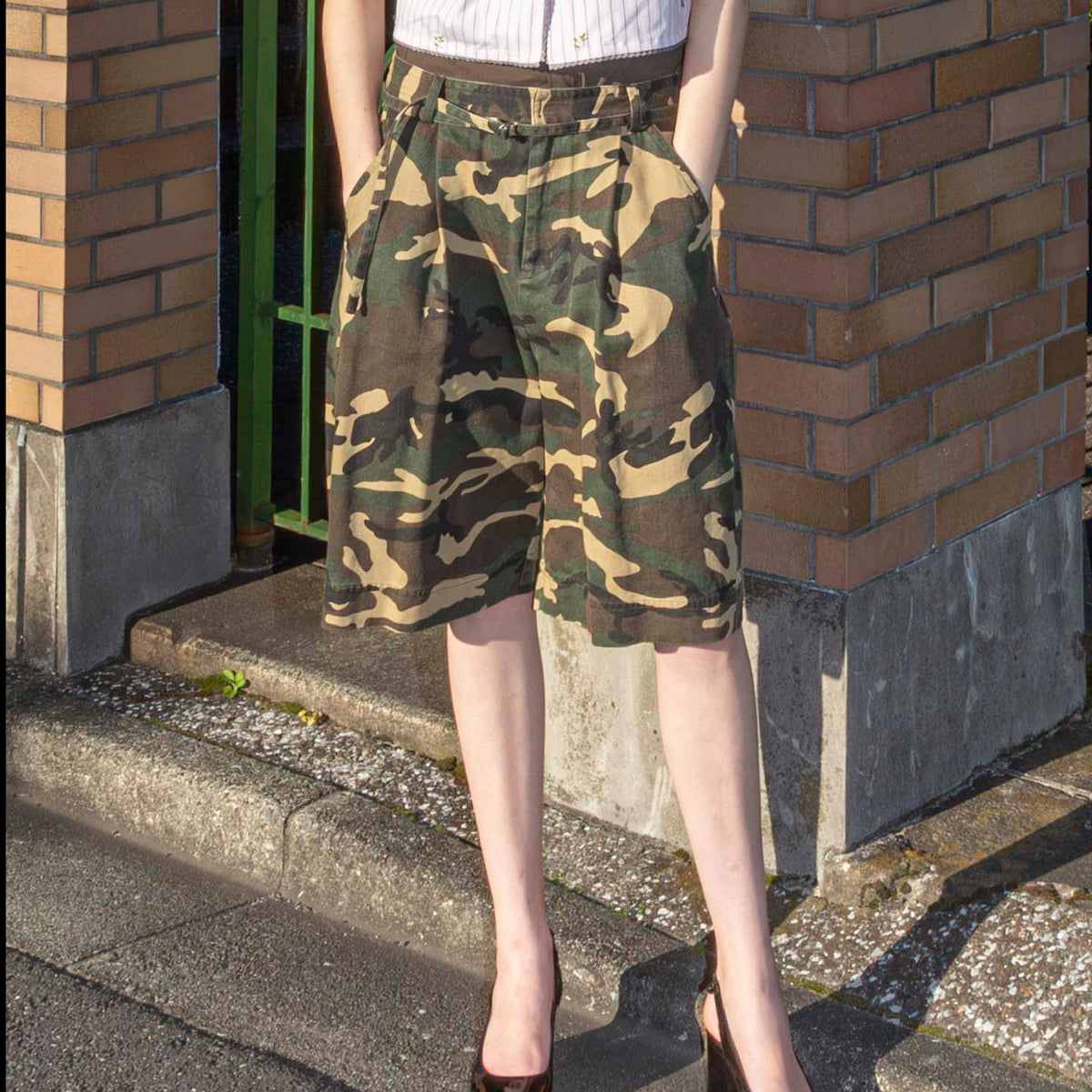maisonspecial 2WAYダブルウエストCAMOカーブハーフパンツ 2way Double Waist CAMO Curve Shorts