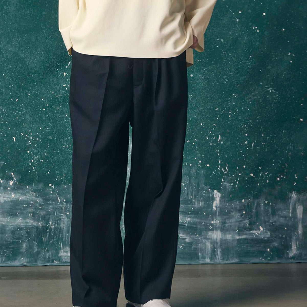 LIMITED EDITION】Three-Tuck Wide Pants