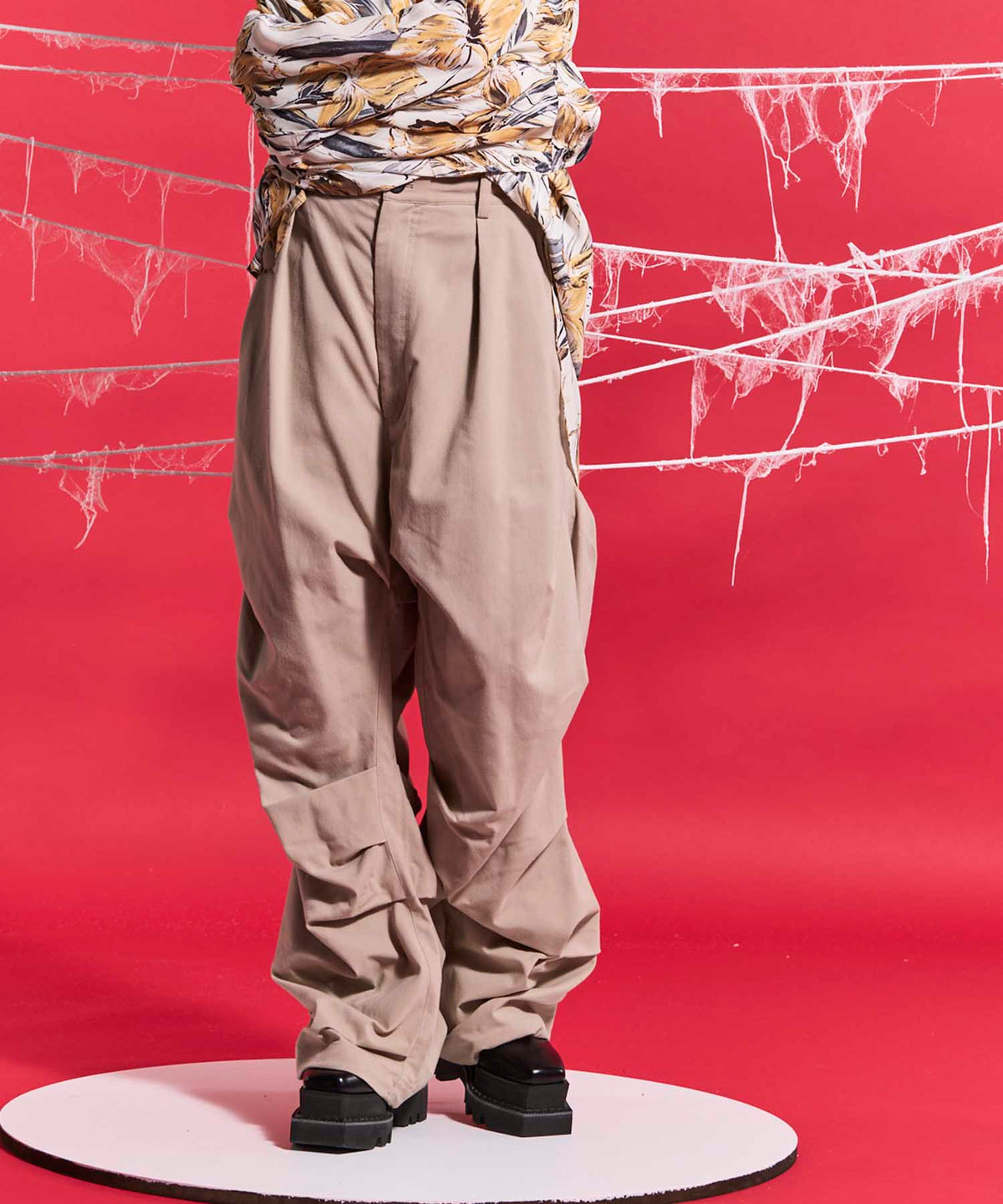 【24AW PRE-ORDER】Prime-Wide Random Tucks Parachute Pants