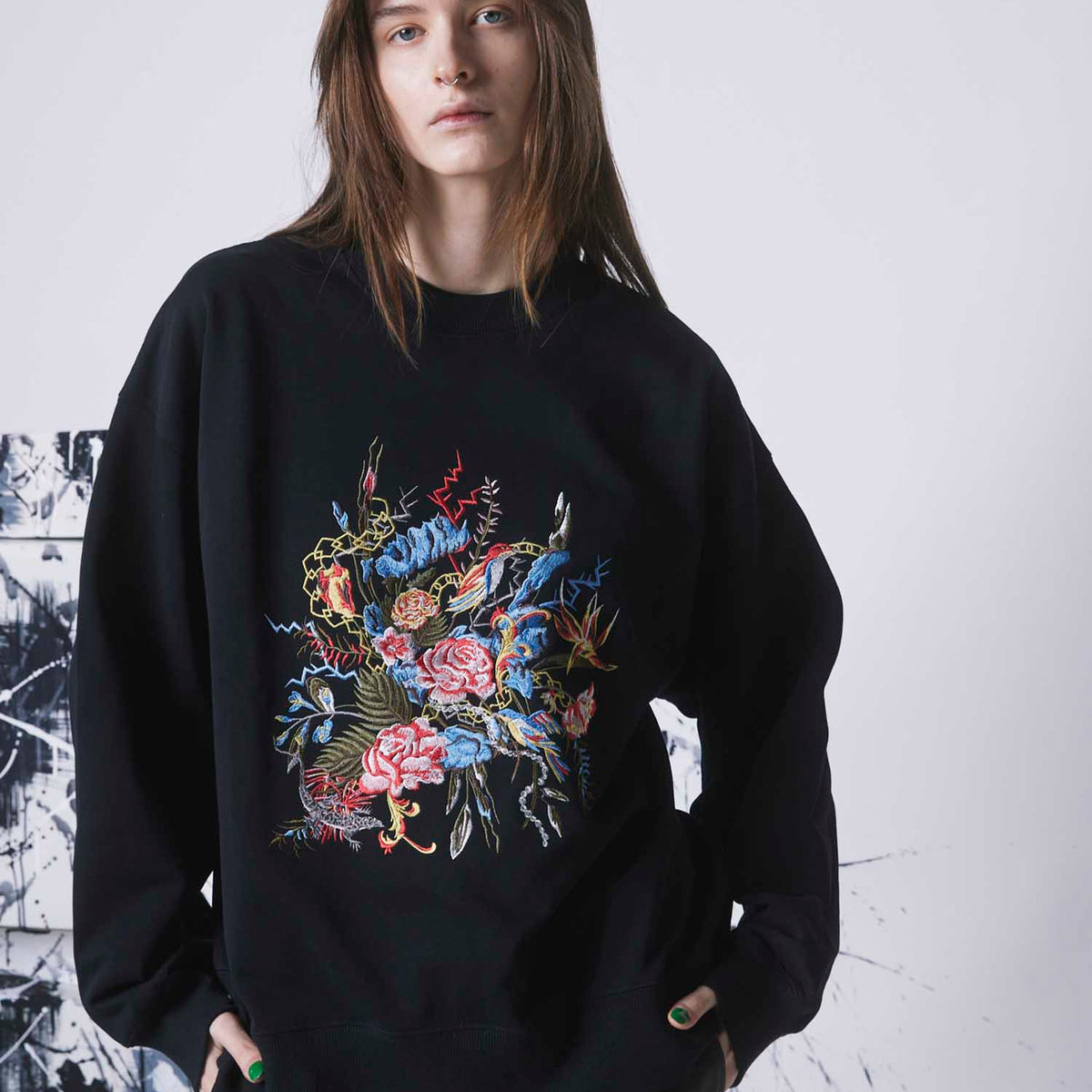 Flower Embroidery Heavy-Weight Sweat Prime-Over Crew Neck Pullover