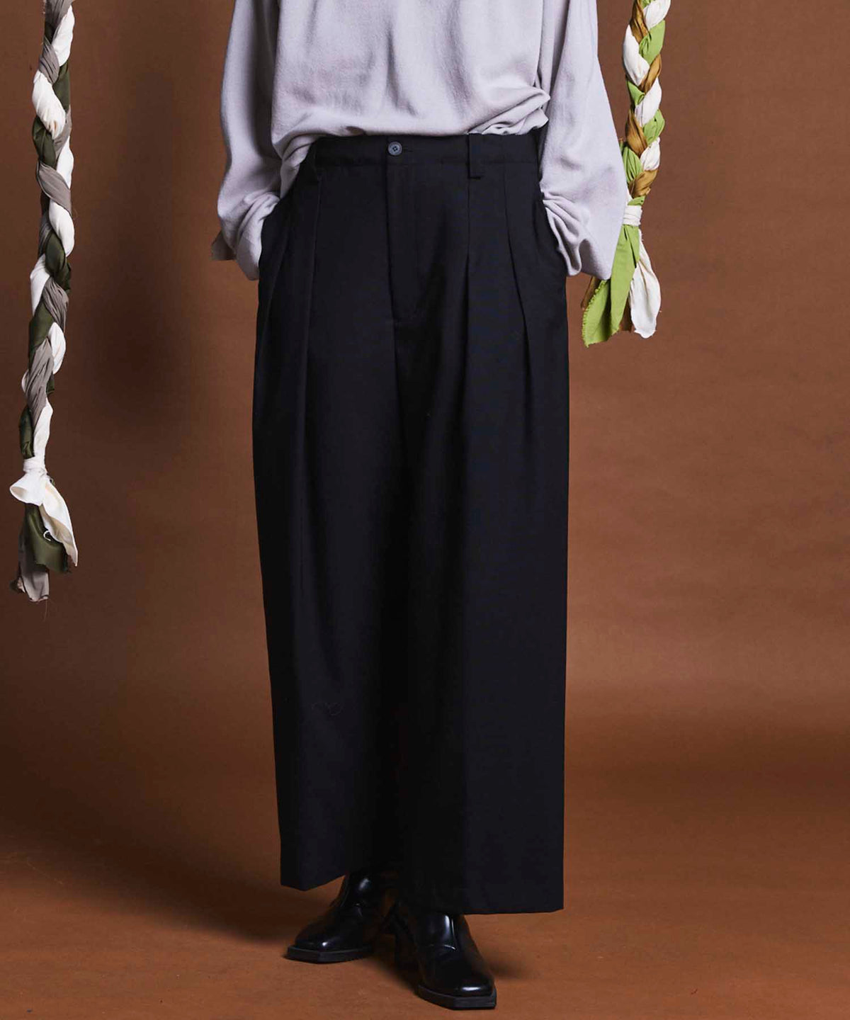 [PRE-ORDER] CORDURA WOOL TOW-TUCK WIDE PANTS