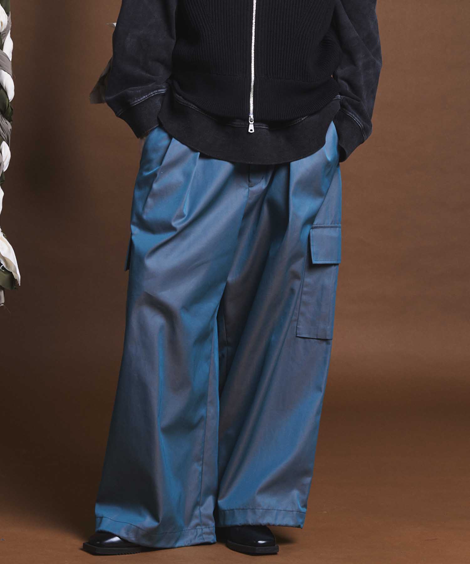 120/2/2 Suvin Cotton Gabardine Prime-Wide Cargo Pants