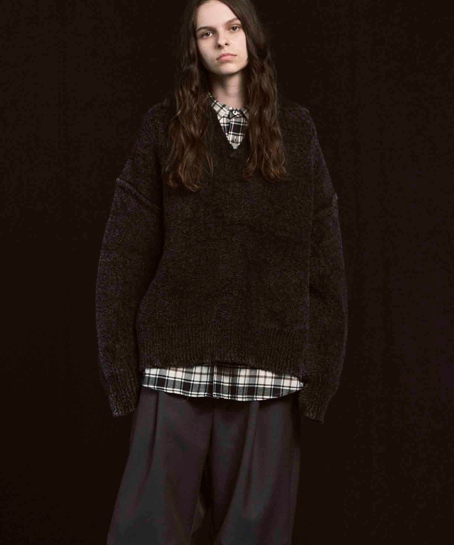 Gradation Short Length Prime-Over V-Neck Knit Pullover