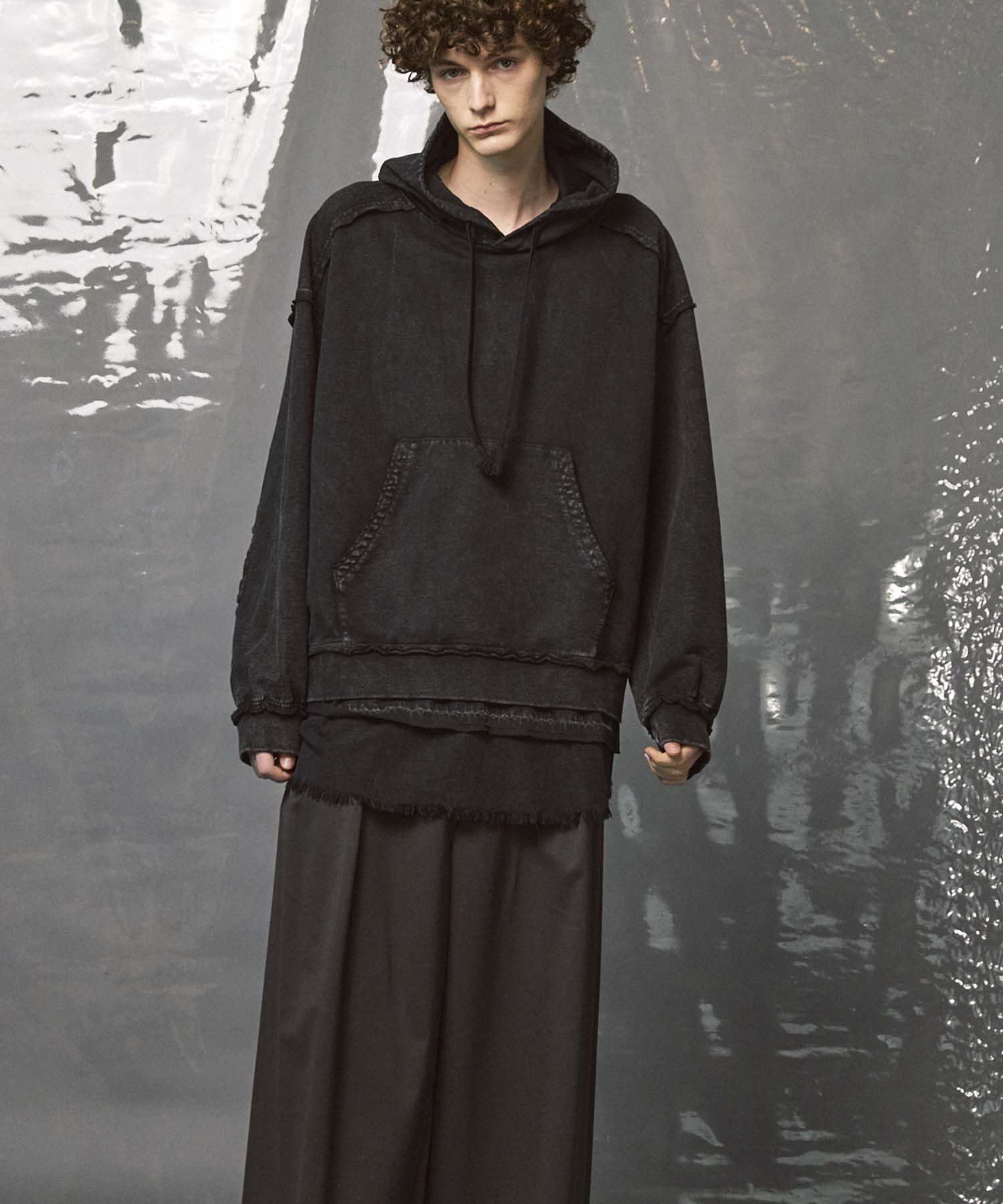 [25AW PRE-ORDER] Nuance Graphics Hand Stitching Long Sleeve TEE