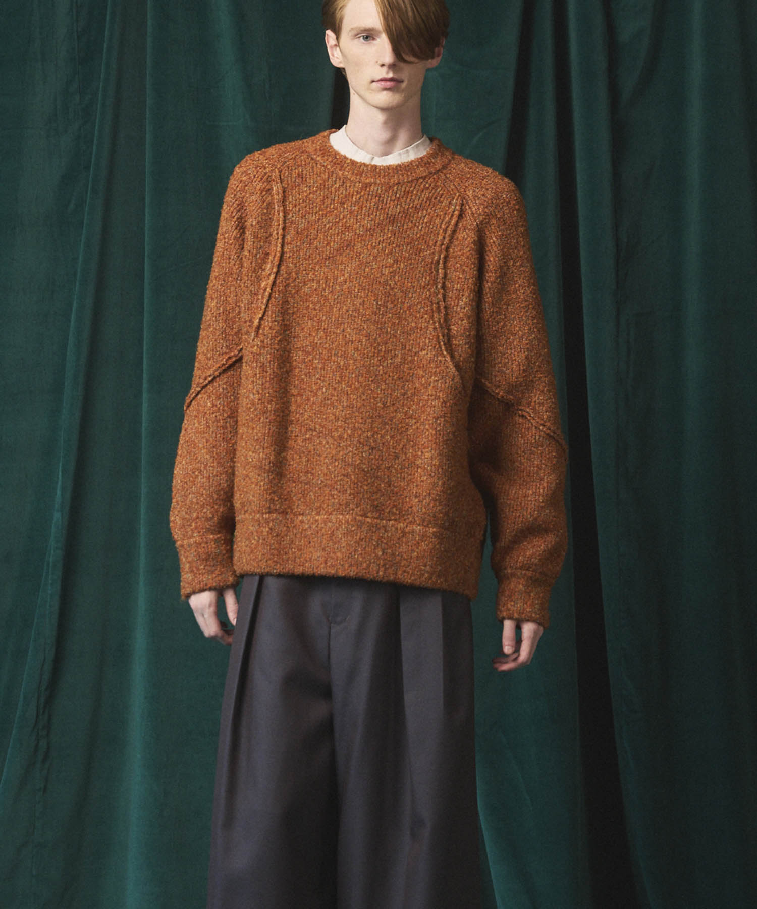 Gradation Short Length Prime-Over V-Neck Knit Pullover