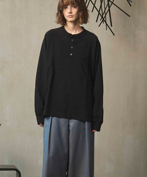 Curve switching Prime-Over Henry Neck Long Sleeve T-Shirt