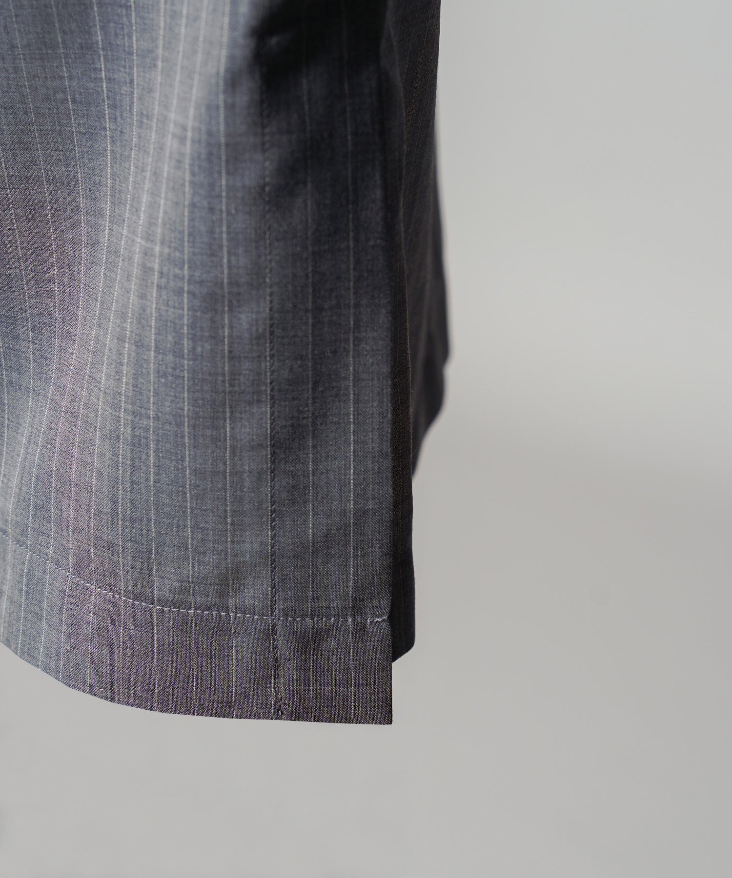 【26SS PRE-ORDER】T/W Sheer Stripe Prime-Over Half-Zip Pullover Shirt