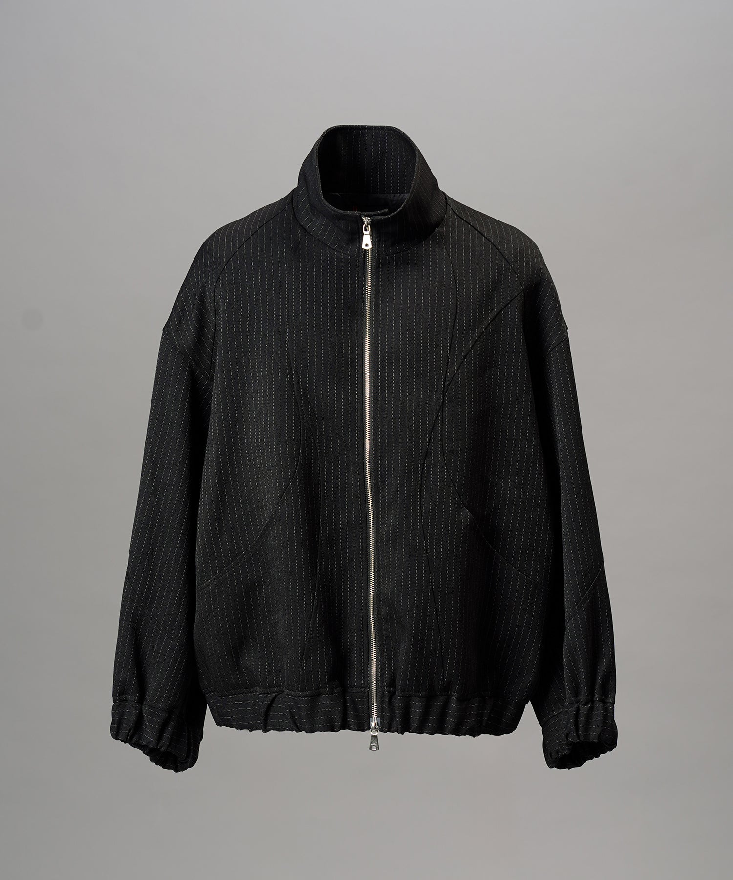 【26AW PRE-ORDER】カーブスイッチングプライムオーバースタンドブルゾン
