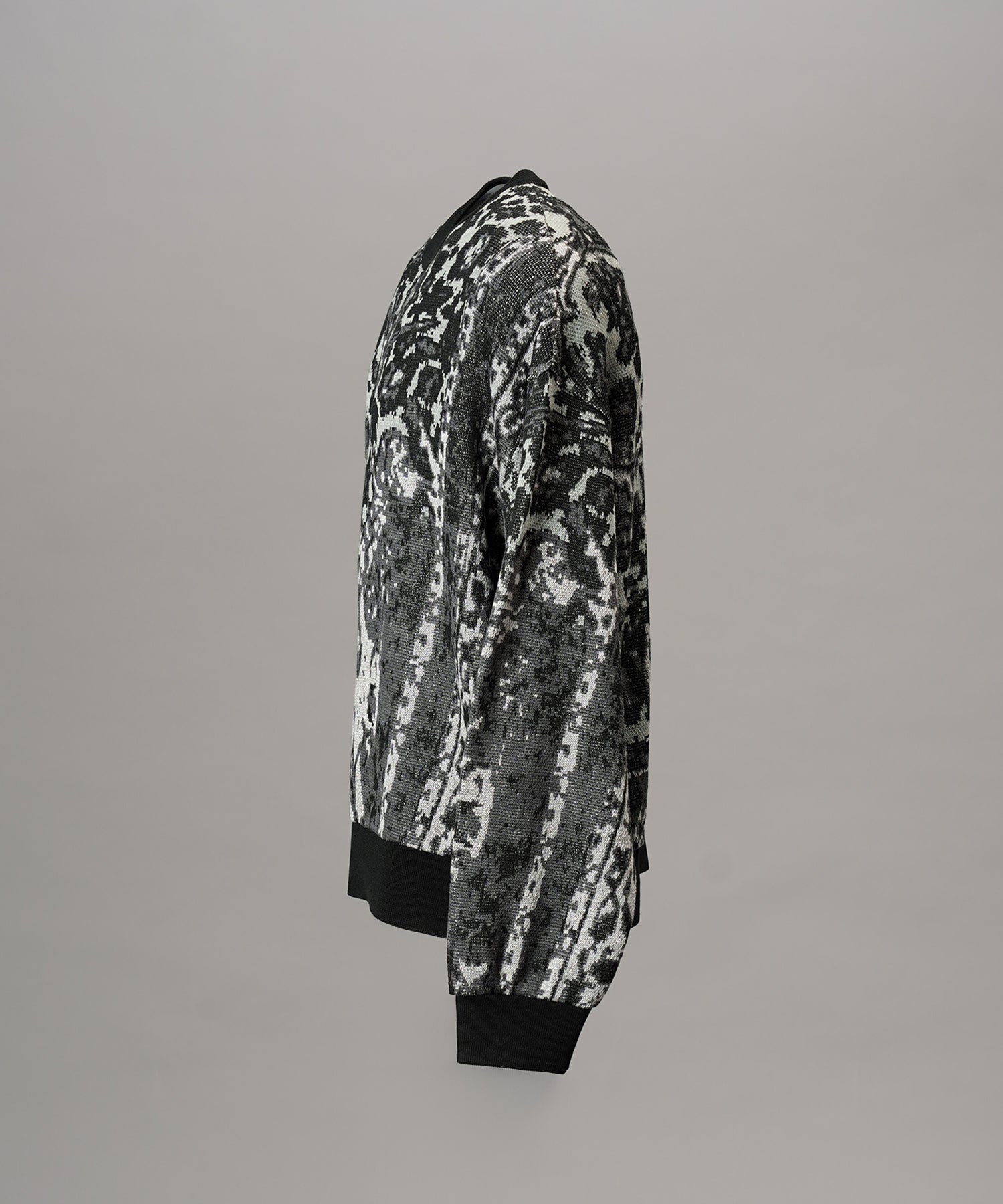 【26AW PRE-ORDER】All-over Paisley Jacquard Prime-Over Crew Neck Knit Tops