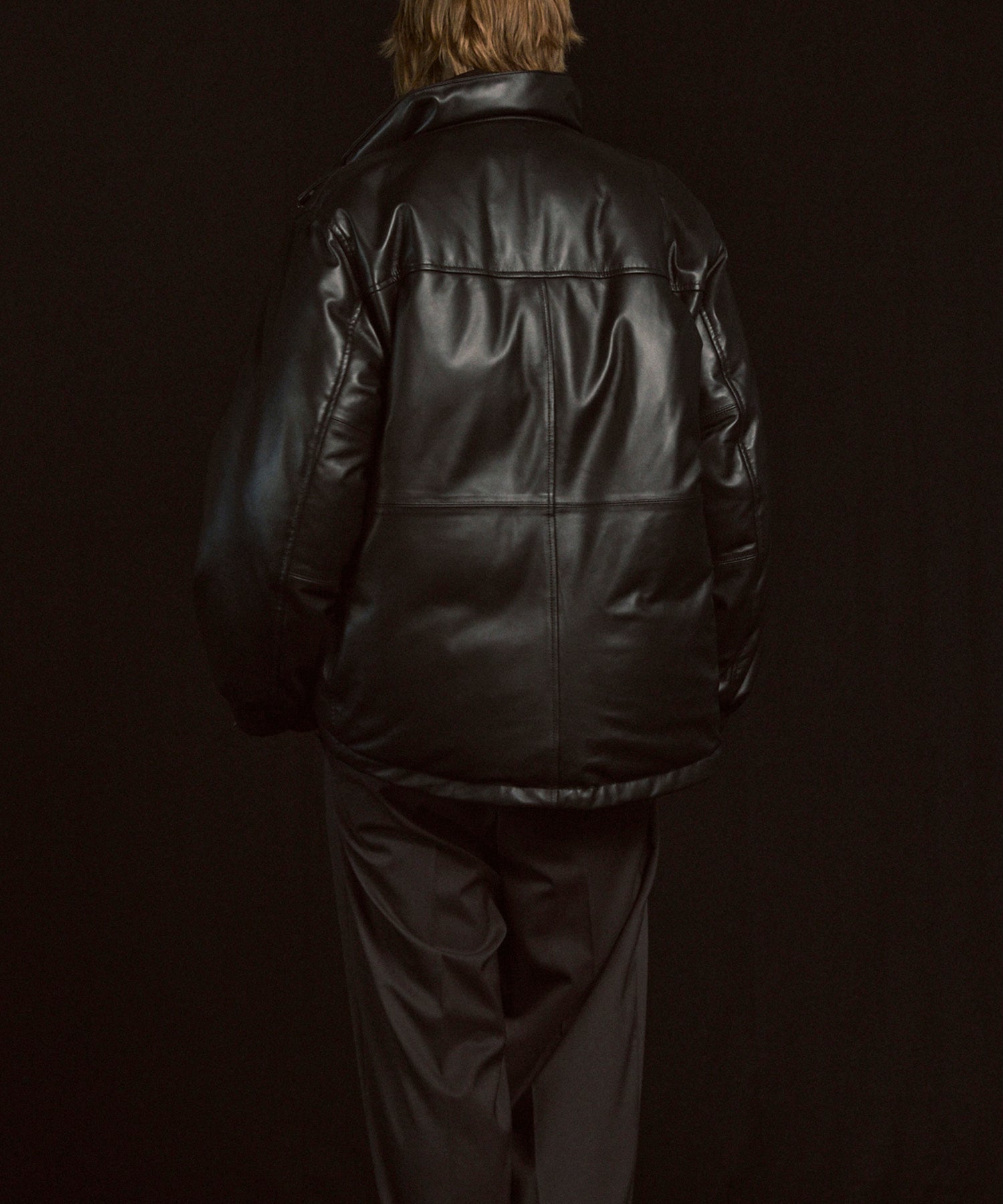 [25AW 사전 주문] 양 가죽 다운 재킷