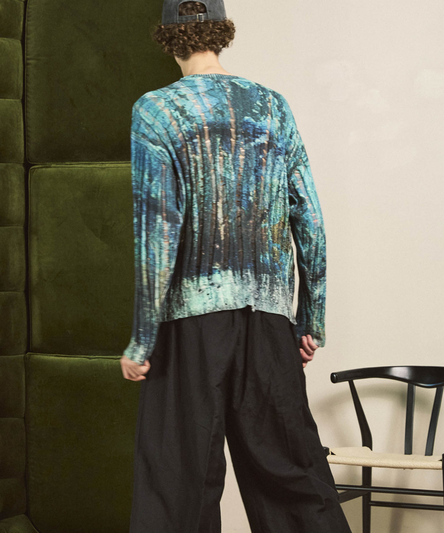 Wall Art Print Damage Knit Pullover