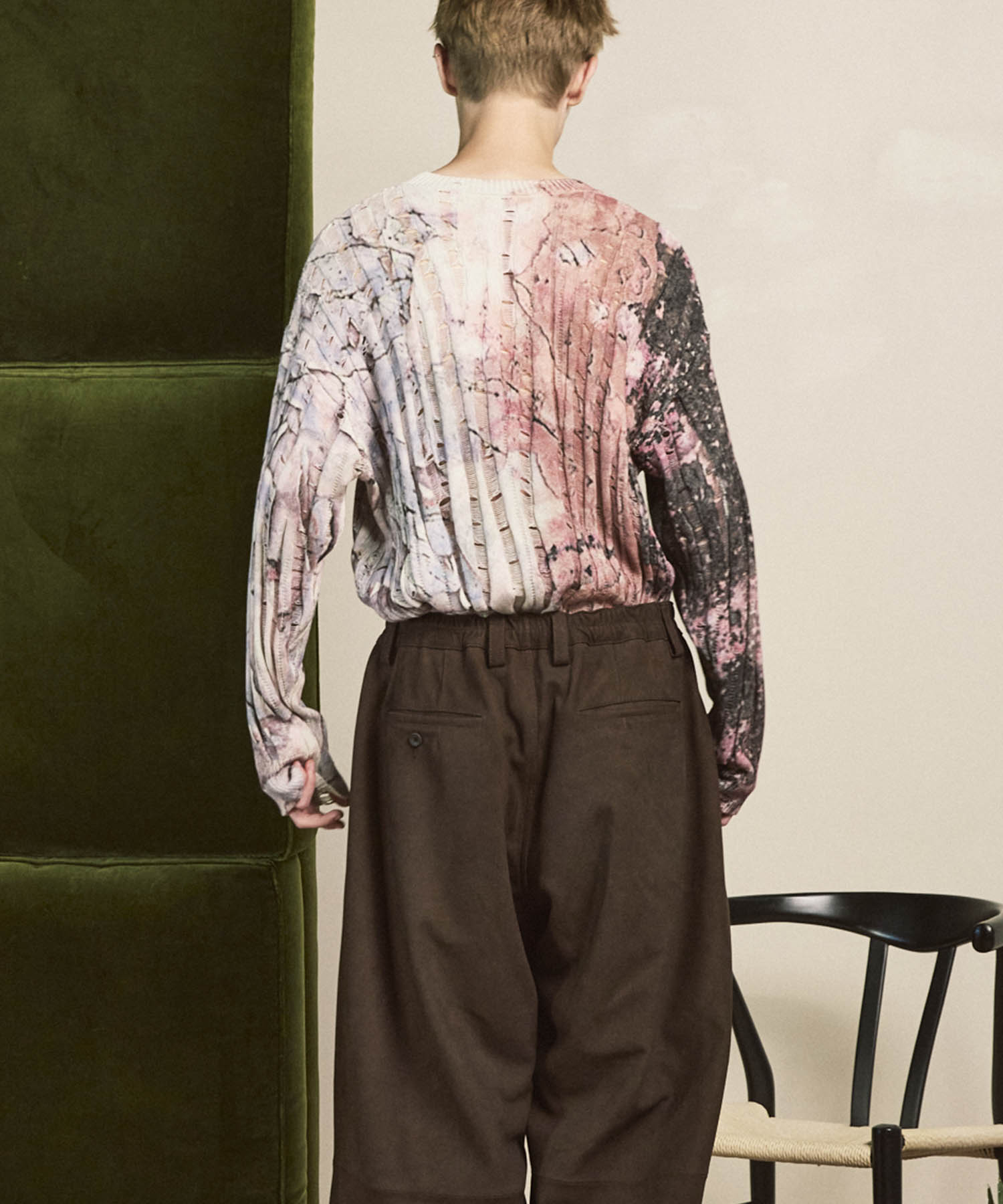 Wall Art Print Damage Knit Pullover