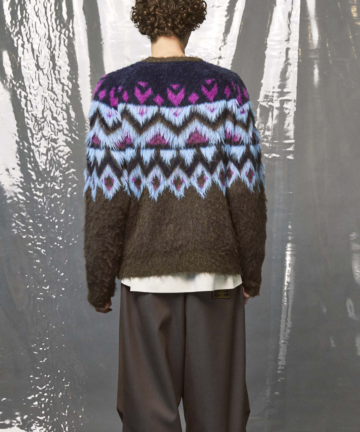 Gradation Short Length Prime-Over V-Neck Knit Pullover