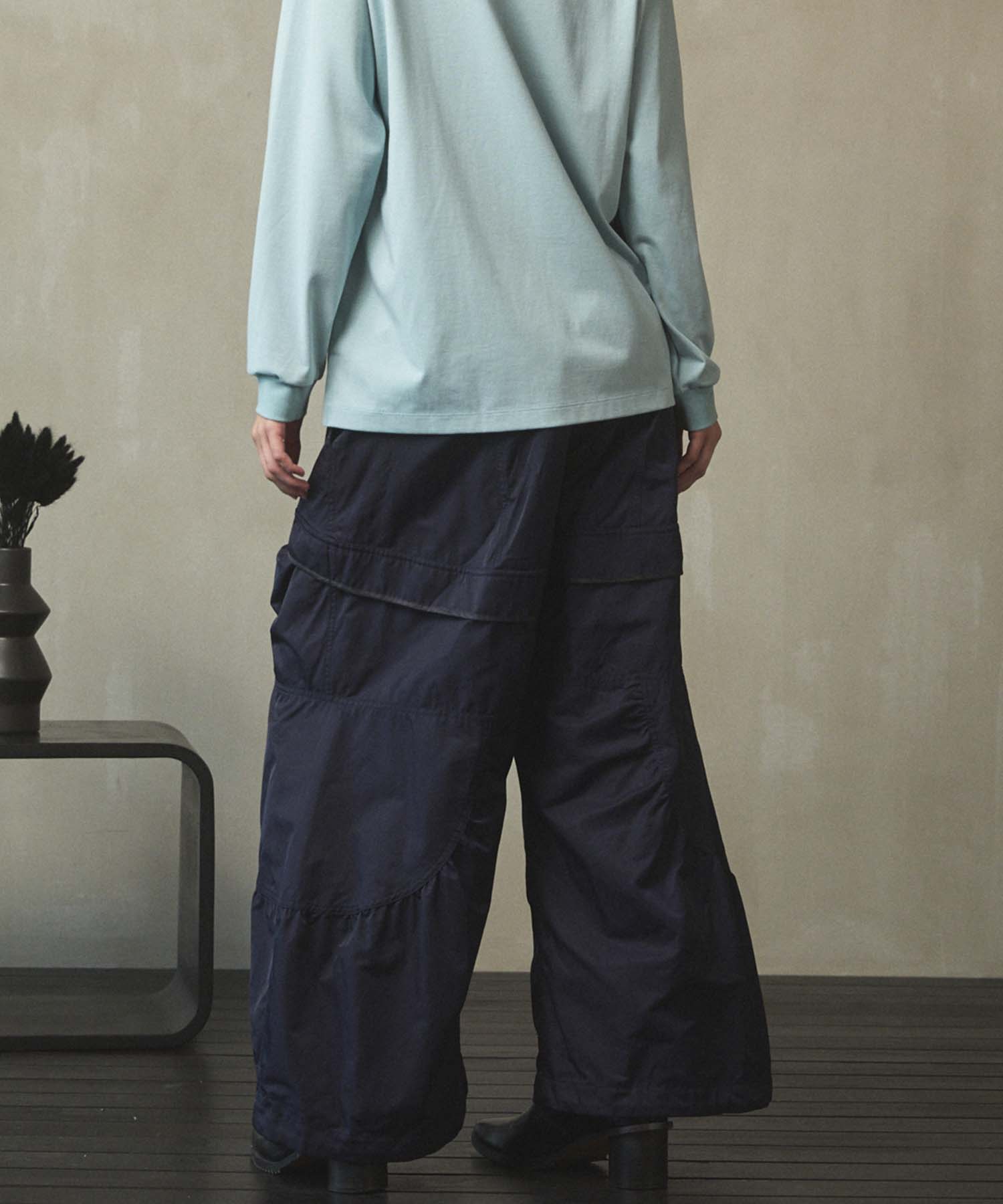 Gather Curved Switching Wide Pants