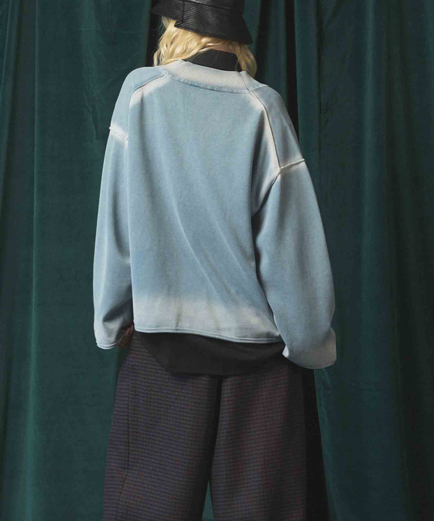 Gradation Short Length Prime-Over V-Neck Knit Pullover