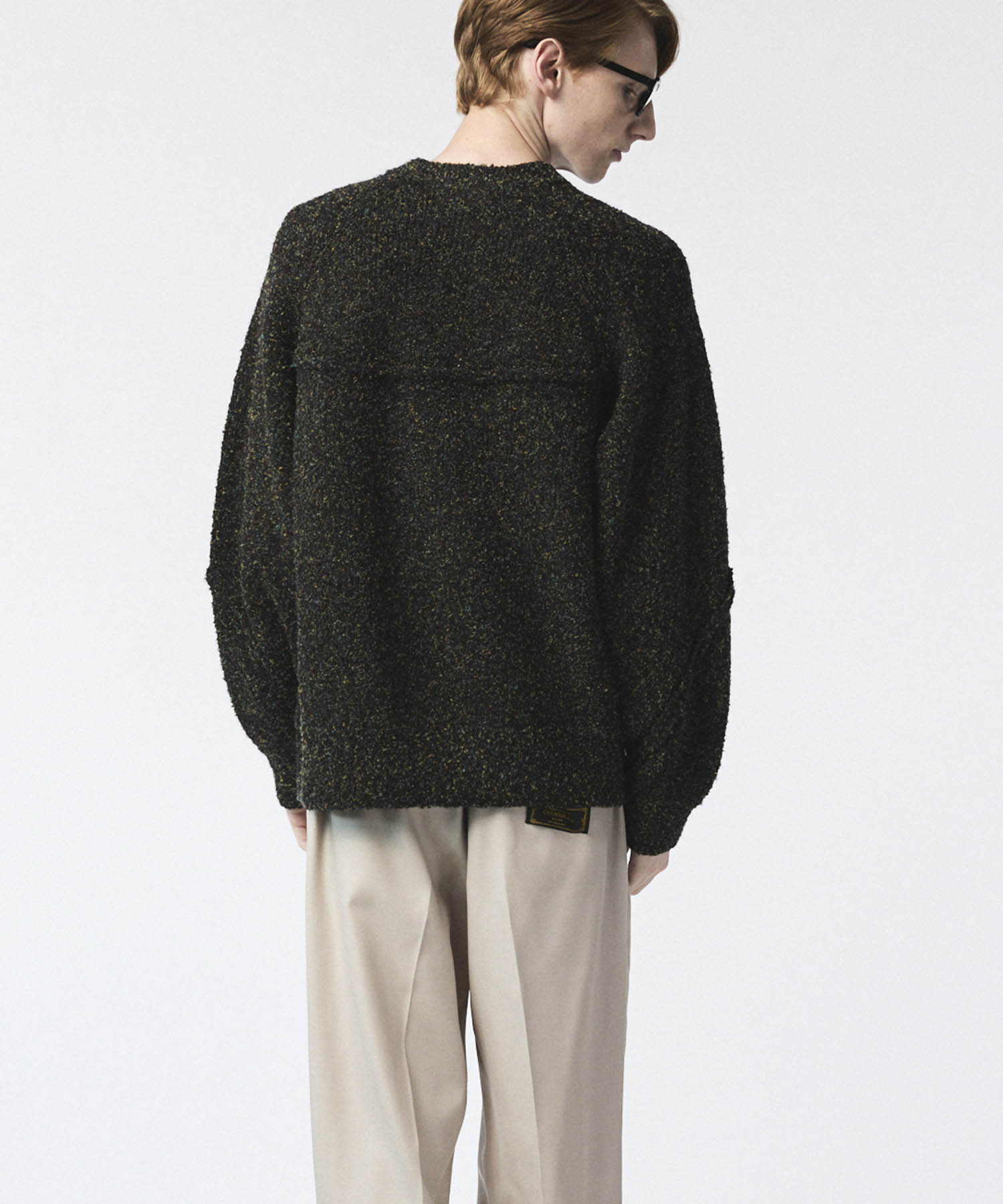 Gradation Short Length Prime-Over V-Neck Knit Pullover