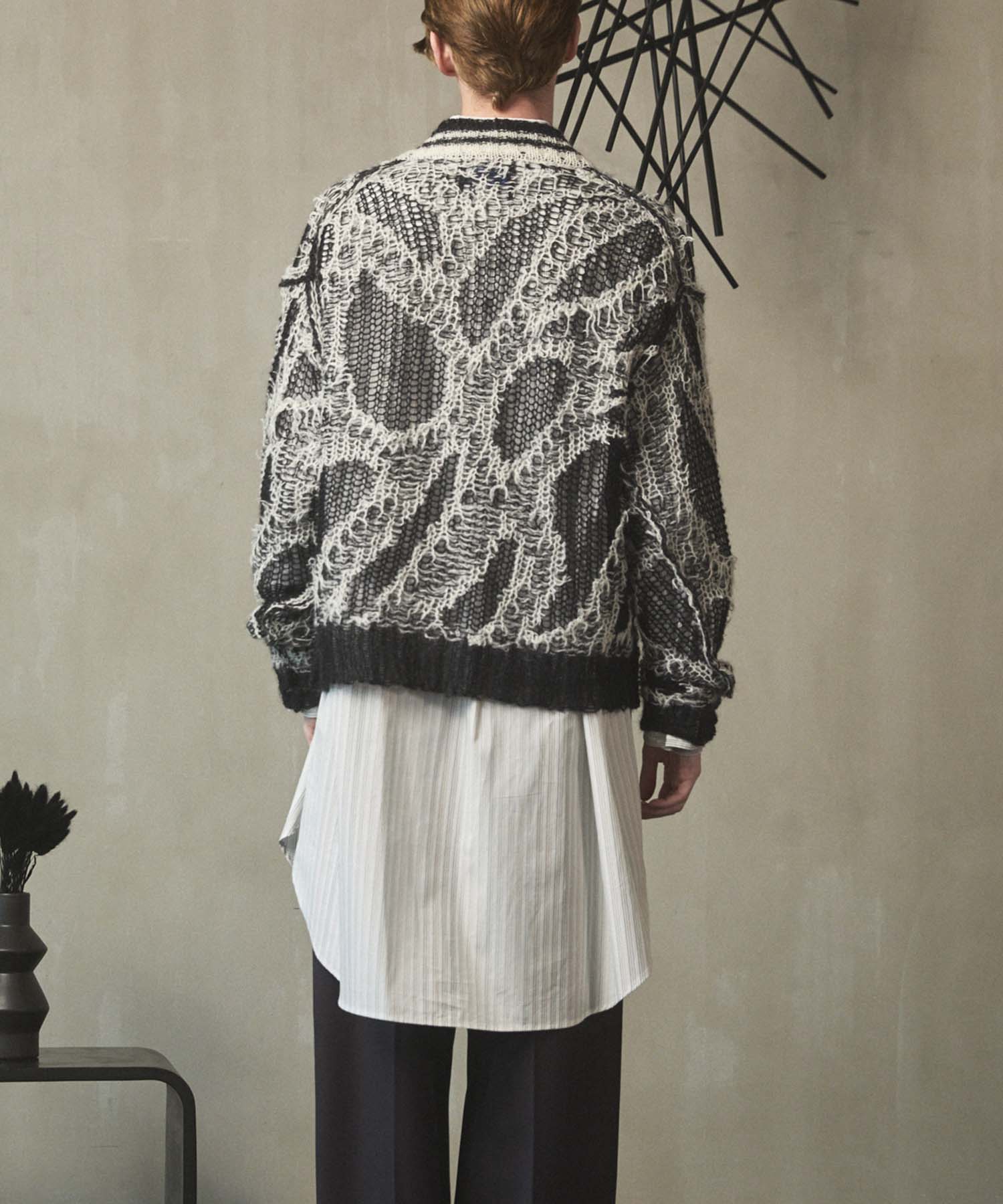 Mohair Sheer V-Neck 니트 풀오버