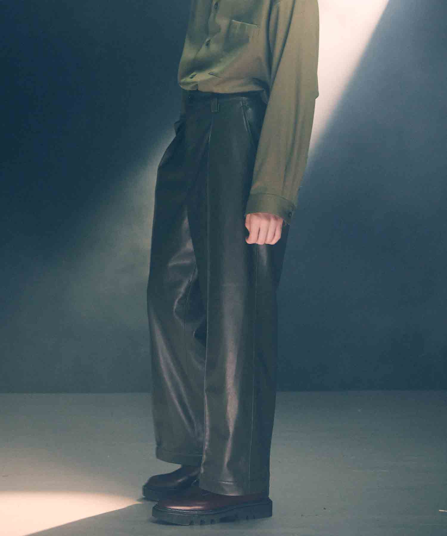 Recycle Leather Pin Tuck Wide Pants