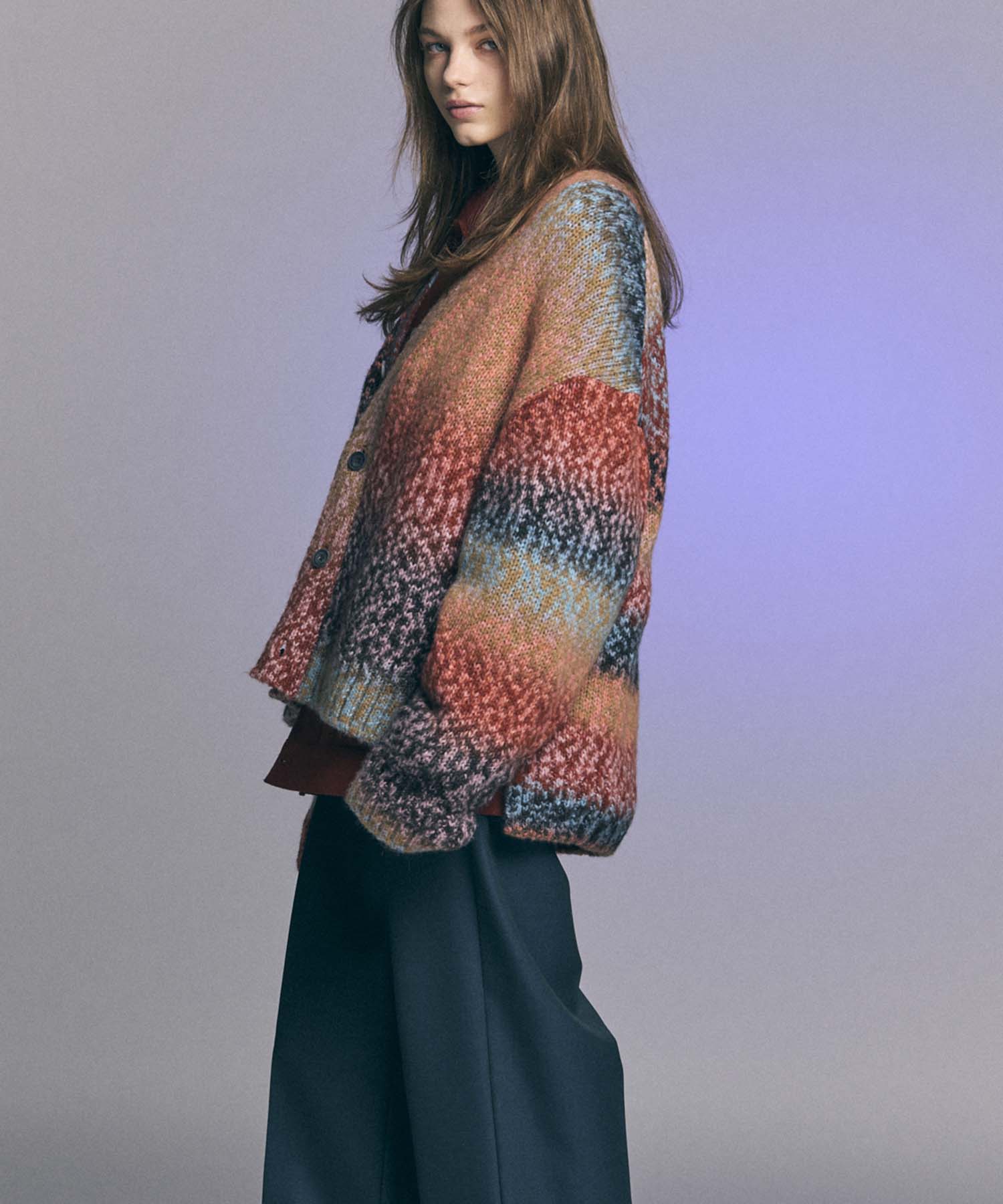 [24AW Pre-Order] Pinori Long Space-Dye Gradation Prime-Over V-Neck Knit Cardigan