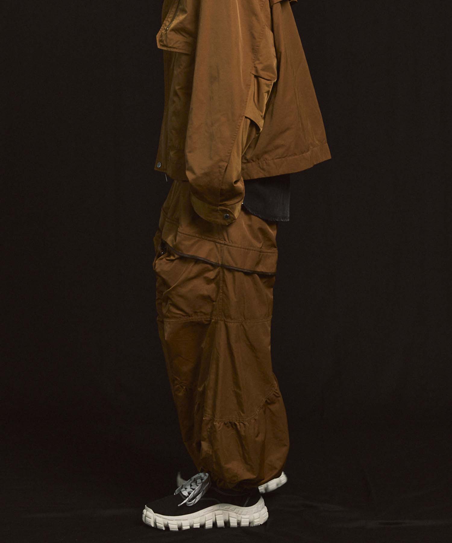 Gather Curved Switching Wide Pants