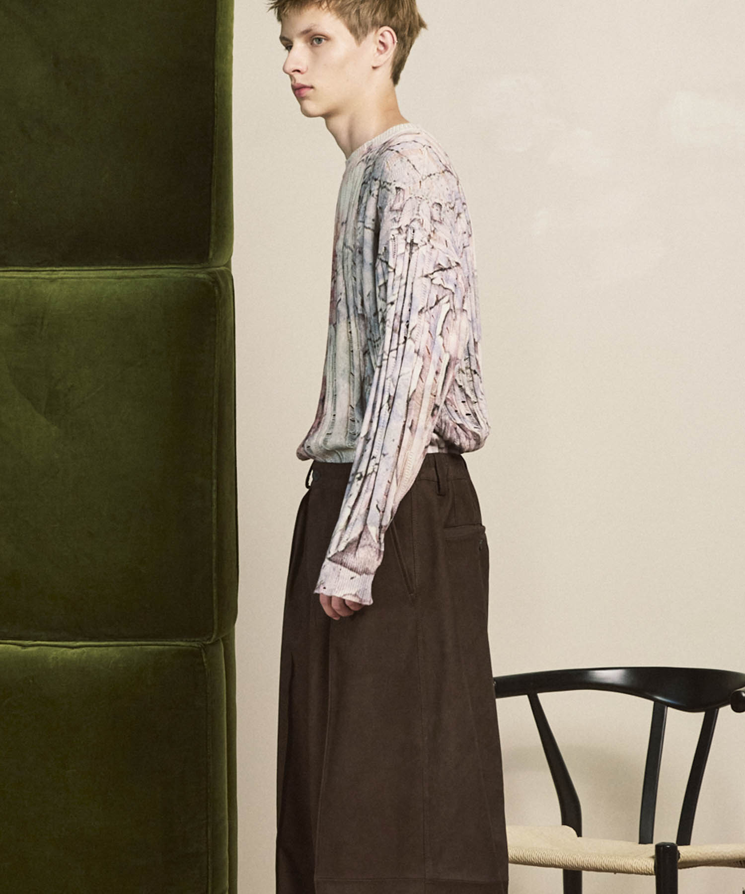 Wall Art Print Damage Knit Pullover