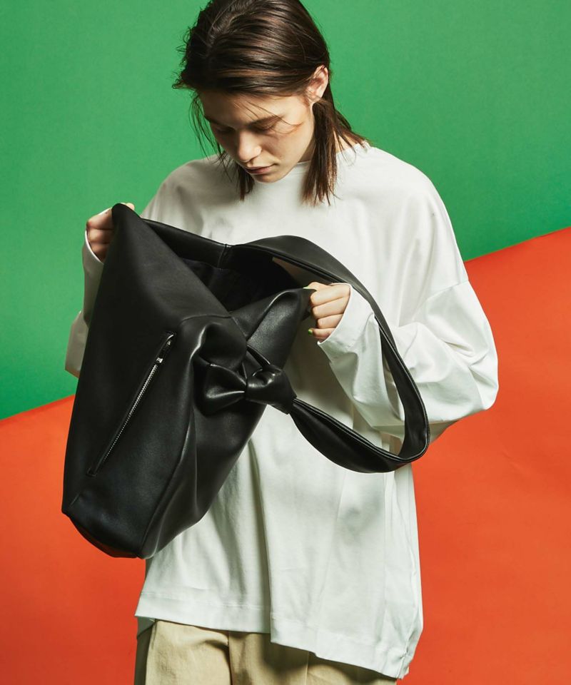 【PRE-ORDER】Leather Shoulder Bag