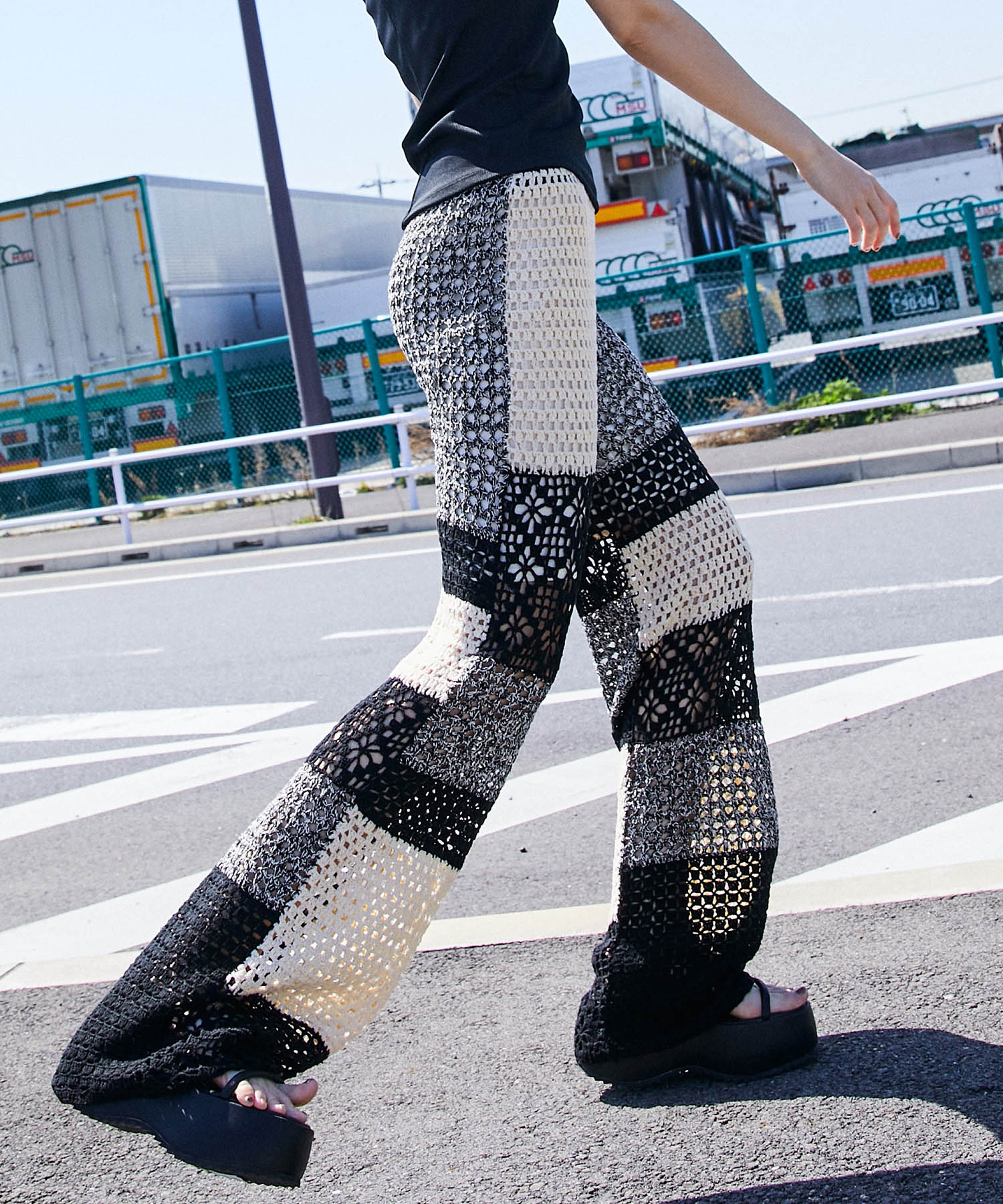 【SALE】Hand Multi Crochet Pants