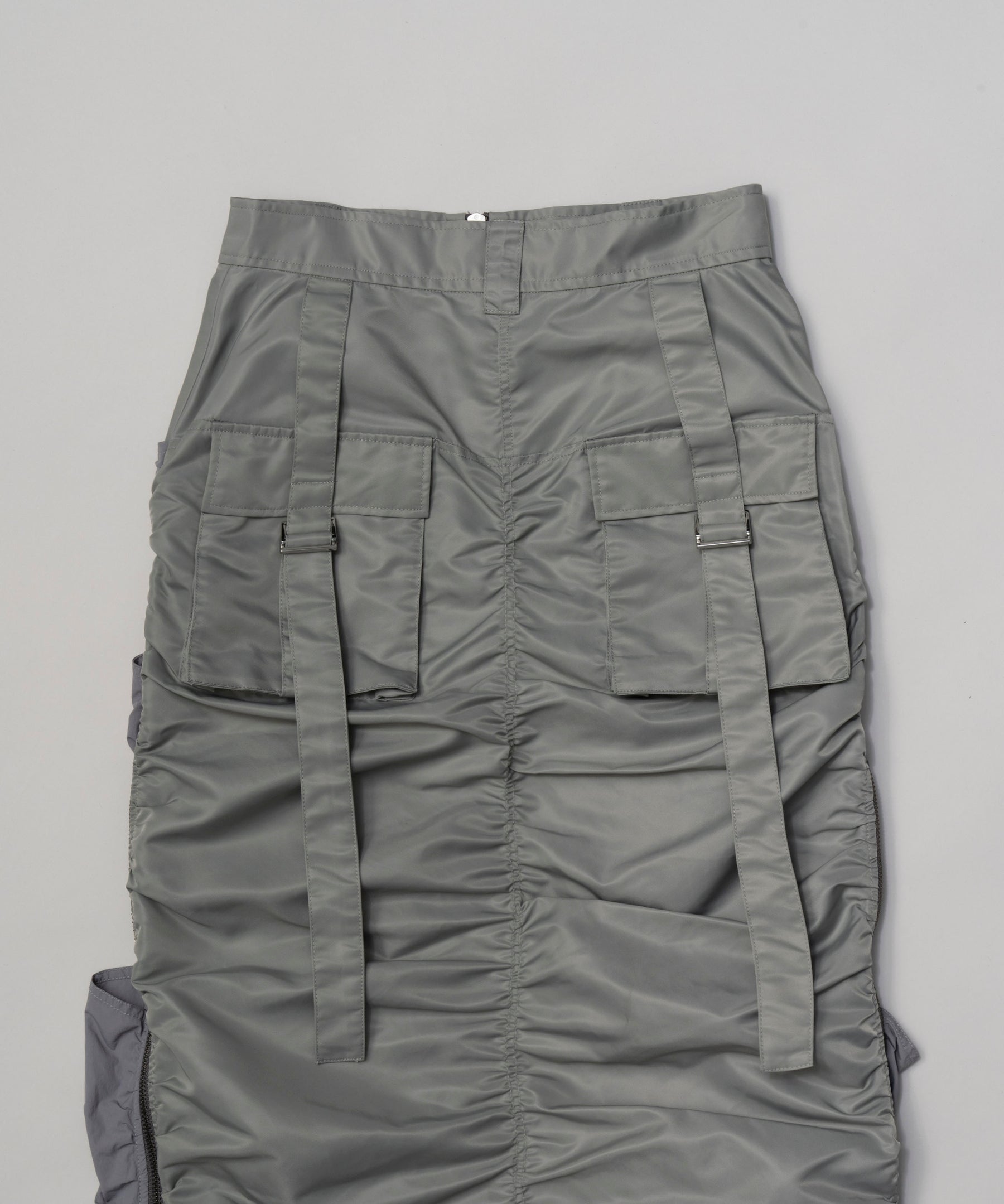 【SALE】 Nylon Cargo Skirt